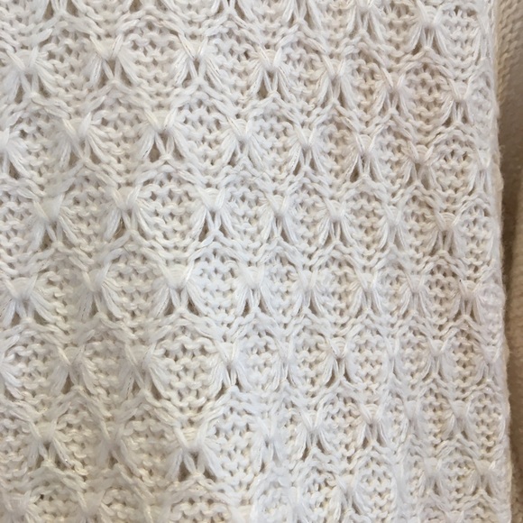 Kismet ivory sweater medium - Picture 3 of 6